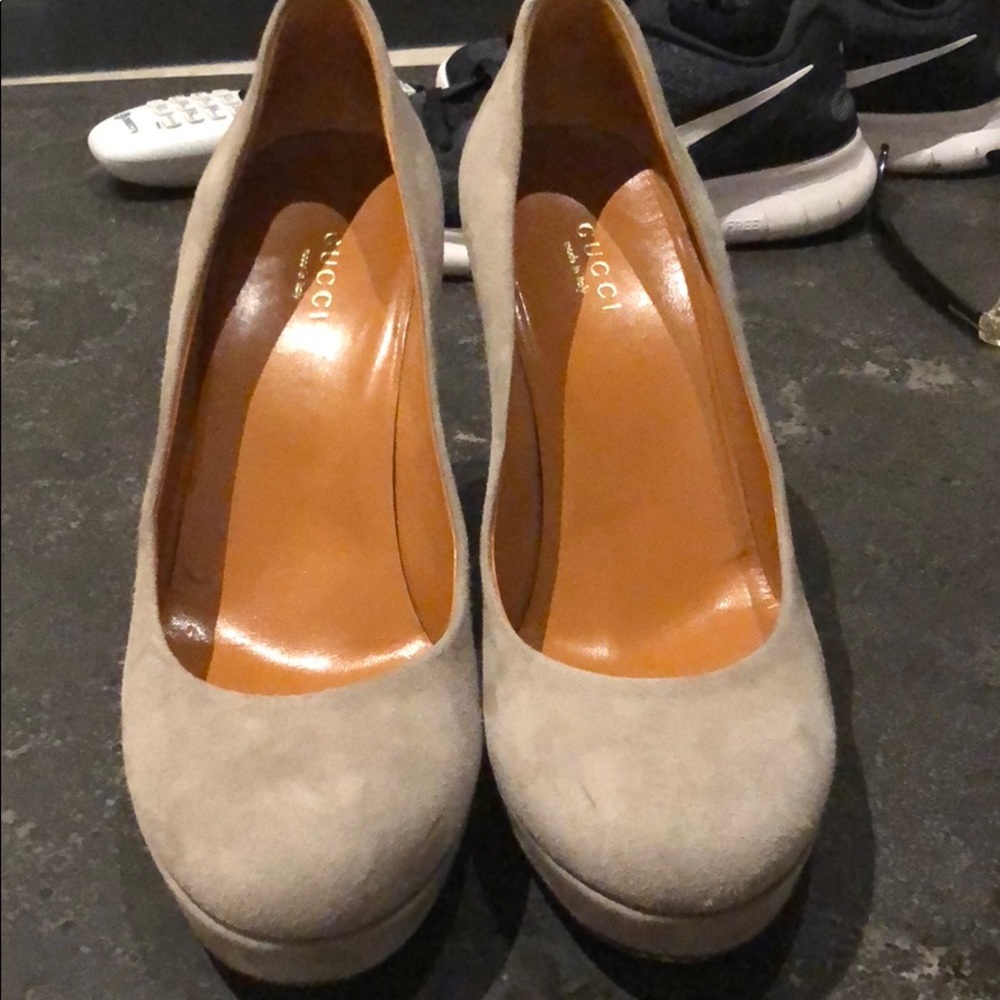 Gucci platform beige heel